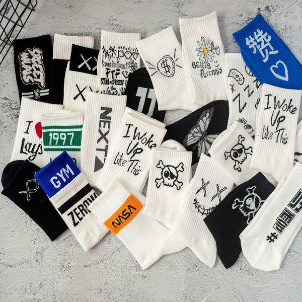korean style women socks graffiti letter socks tube ins street harajuku white men basketball kawaii cool, Black;white
korean style women socks graffiti letter socks tube ins street harajuku white men basketball kawaii cool, Black;white