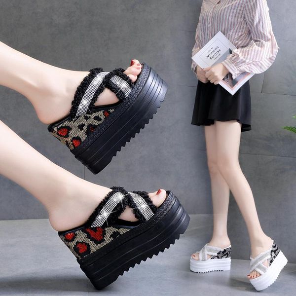 high-heeled shoes lady slippers casual on a wedge glitter slides slipers women platform luxury jelly 2021 pu fashion crystal, Black
high-heeled shoes lady slippers casual on a wedge glitter slides slipers women platform luxury jelly 2021 pu fashion crystal, Black