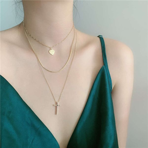 hbp fashion lamp south korea dongdamen landlady same 2021 summer new multi-layer clavicle chain cross love necklace, Silver
hbp fashion lamp south korea dongdamen landlady same 2021 summer new multi-layer clavicle chain cross love necklace, Silver