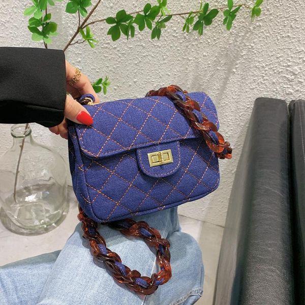 evening bags 2021 plaid simple metal buckle handbag shoulder messenger bag crossbody for women designer fashionable purses
evening bags 2021 plaid simple metal buckle handbag shoulder messenger bag crossbody for women designer fashionable purses