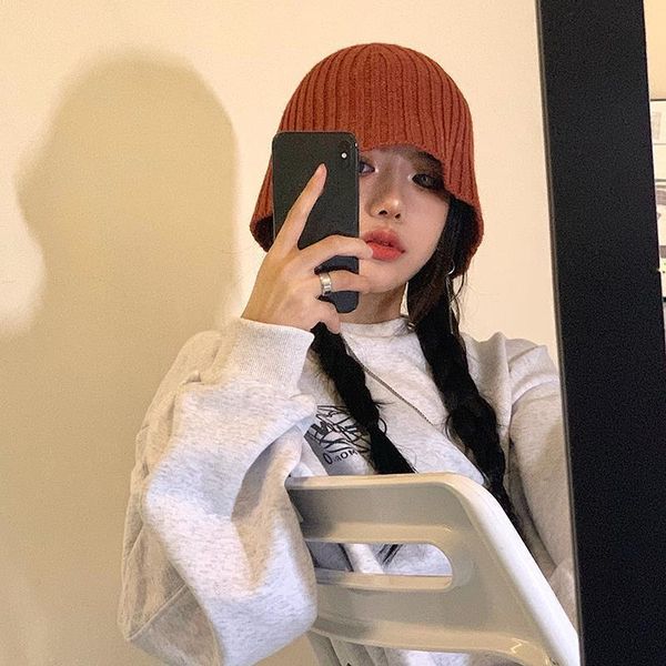 wide brim hats 2021 fall and winter campaniform knitted bucket hat for woman red black brown khaki fashion warm cap fishing, Blue;gray
wide brim hats 2021 fall and winter campaniform knitted bucket hat for woman red black brown khaki fashion warm cap fishing, Blue;gray