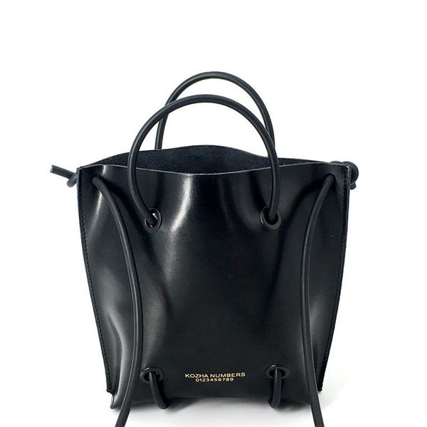 evening bags 2021 niche design women's bag chao brand small single shoulder messenger large capacity tote
evening bags 2021 niche design women's bag chao brand small single shoulder messenger large capacity tote