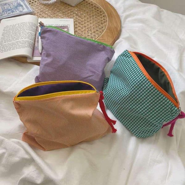cosmetic bags & cases contrast color plaid makeup bag travel portable large capacity ins girl heart south korea holding cosmetics storage
cosmetic bags & cases contrast color plaid makeup bag travel portable large capacity ins girl heart south korea holding cosmetics storage