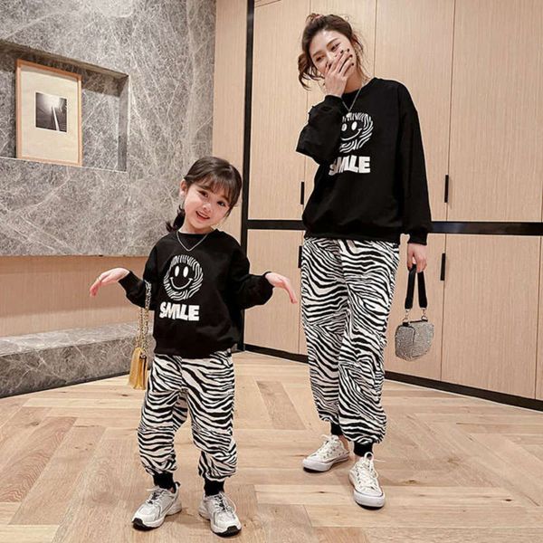 children's parent child 2021 new spring three mouth boys and girls' suit foreign sle fashionable family drs leisure, Blue
children's parent child 2021 new spring three mouth boys and girls' suit foreign sle fashionable family drs leisure, Blue