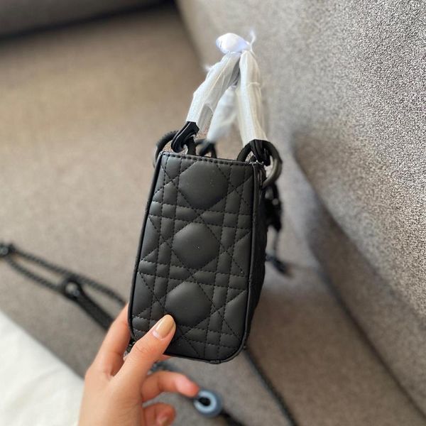 2021 chain diamond designer black handbag women new crossbody bags the new shoulder leather shoulder women bag fashion lattice ltjxg
2021 chain diamond designer black handbag women new crossbody bags the new shoulder leather shoulder women bag fashion lattice ltjxg