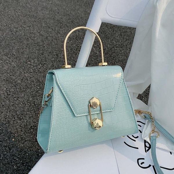 shoulder bags crocodile pattern small totes with metal handle 2021 quality leather women's designer handbag chain messenger bag
shoulder bags crocodile pattern small totes with metal handle 2021 quality leather women's designer handbag chain messenger bag