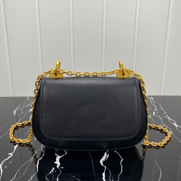 designer one shoulder messenger bags women luxury fashion golden chain shoulders bag hardware genuine leather khaki handbag
designer one shoulder messenger bags women luxury fashion golden chain shoulders bag hardware genuine leather khaki handbag