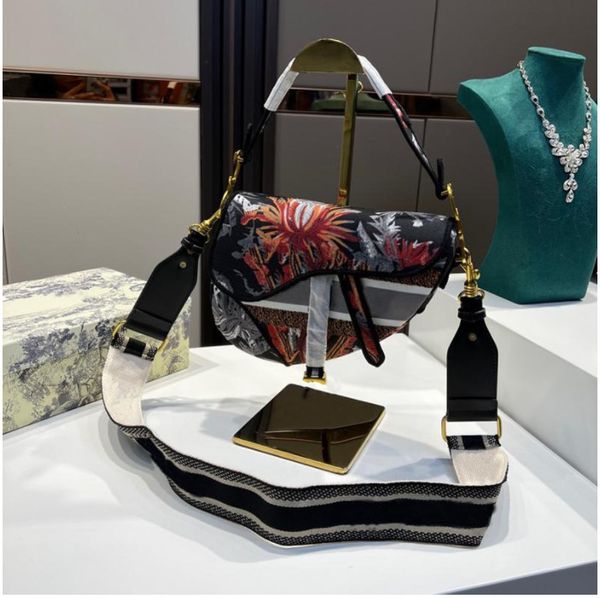 Women Saddles Shoulder Bags Luxury Lady Saddle Handbags Crossbody Bag Fashion Small Purses Casual Totes Cross Body Gold Sequin Multiple Hand
Women Saddles Shoulder Bags Luxury Lady Saddle Handbags Crossbody Bag Fashion Small Purses Casual Totes Cross Body Gold Sequin Multiple Hand
