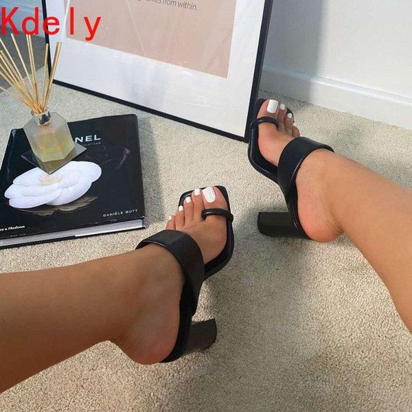 dress shoes 2021 design women sandals chunky high heel ring toe pu leather solid elegant mature wedding ladies female, Black
dress shoes 2021 design women sandals chunky high heel ring toe pu leather solid elegant mature wedding ladies female, Black