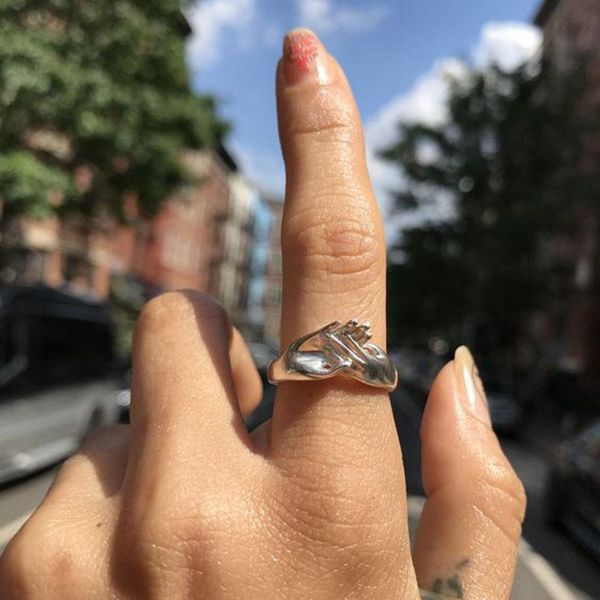 wedding rings original hand in for women 2021 alloy silver color palm finger ring lover couple jewelry bague, Slivery;golden
wedding rings original hand in for women 2021 alloy silver color palm finger ring lover couple jewelry bague, Slivery;golden