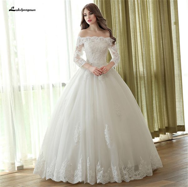 2021 new lace ball gown off the shoulder wedding es boat neck 3/4 sleeve custom made plus size bridal gowns a891, White
2021 new lace ball gown off the shoulder wedding es boat neck 3/4 sleeve custom made plus size bridal gowns a891, White