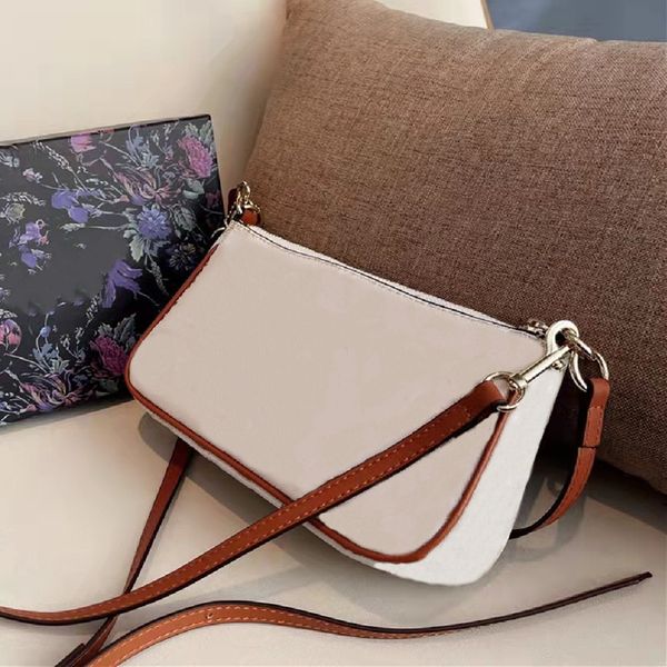 luxury women moon shoulder bags fashion lady baguettes purses designer crossbody phone bags cute cross body purse with printed letters high
luxury women moon shoulder bags fashion lady baguettes purses designer crossbody phone bags cute cross body purse with printed letters high