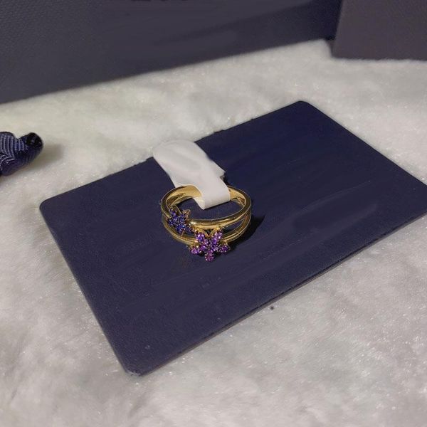 cluster rings high-quality ladies copper ring, luxury jewelry, gold, zircon, purple and blue, fashion tropical jungle, june product, Golden;silver
cluster rings high-quality ladies copper ring, luxury jewelry, gold, zircon, purple and blue, fashion tropical jungle, june product, Golden;silver
