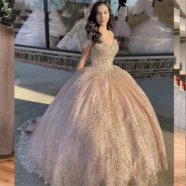 blush pink quinceanera dress v-neck cap sleeve lace appliques sequins prom party princess ball gown sweet 16 vestidos de 15 años, Blue;red
blush pink quinceanera dress v-neck cap sleeve lace appliques sequins prom party princess ball gown sweet 16 vestidos de 15 años, Blue;red