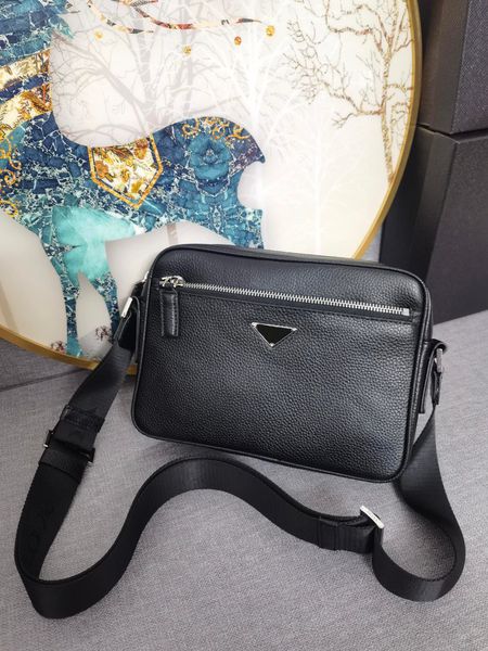 fashions men's women's bag show style factory direct sales bag shoulder bags vintage charm portable fashion exquisite luxurious cl
fashions men's women's bag show style factory direct sales bag shoulder bags vintage charm portable fashion exquisite luxurious cl