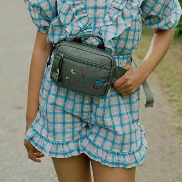 women's shorts women plaid elastic waist 2021 summer cotton fashion ladies sweet casual ruffled trim short pants, White;black
women's shorts women plaid elastic waist 2021 summer cotton fashion ladies sweet casual ruffled trim short pants, White;black