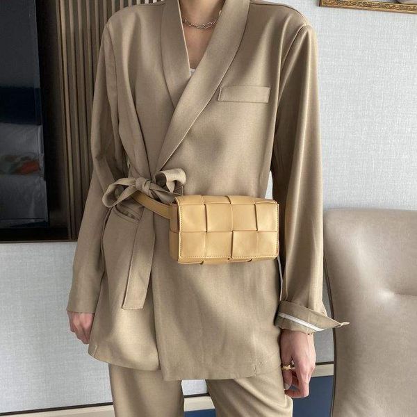 factory pillow small square bag single shoulder cross bean curd star net red crowd super fire soft leather women's luxuryss designerss
factory pillow small square bag single shoulder cross bean curd star net red crowd super fire soft leather women's luxuryss designerss