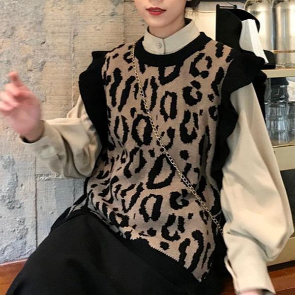 women's sweaters argyle sweater vest 2021 spring sleeveless ruffle knitted pullover causal o-neck korean leopard elegant women emo, White;black
women's sweaters argyle sweater vest 2021 spring sleeveless ruffle knitted pullover causal o-neck korean leopard elegant women emo, White;black