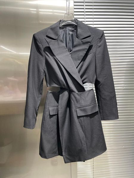 casual dresses 2021 women fashion long-sleeved suit collar dress with waistless 0810, Black;gray
casual dresses 2021 women fashion long-sleeved suit collar dress with waistless 0810, Black;gray