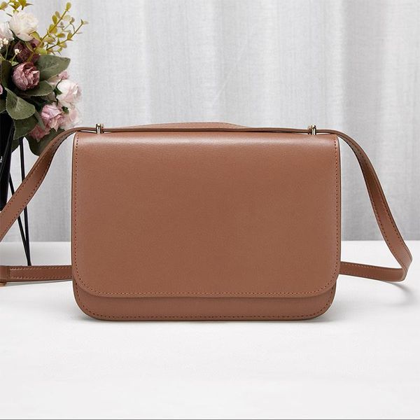 evening bags retro, solid color, light luxury, design style, large capacity, leather shoulder bag, ladies fashion, messenger bag
evening bags retro, solid color, light luxury, design style, large capacity, leather shoulder bag, ladies fashion, messenger bag