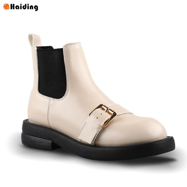 2021 autumn and winter children's fashion with high round head boots straight, Black
2021 autumn and winter children's fashion with high round head boots straight, Black