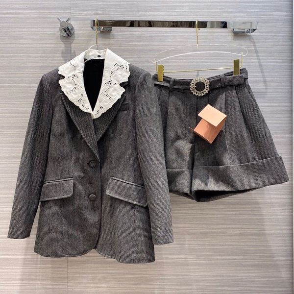 2021 new autumn winter vintage plaid set women korean elegant blazer+shorts two piece outfits clothes pa4w, Gray
2021 new autumn winter vintage plaid set women korean elegant blazer+shorts two piece outfits clothes pa4w, Gray