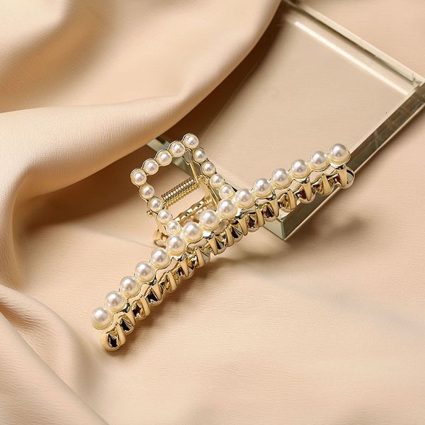 temperament student hair clip headdress pearl zircon hair clip back of head female hairpin large shark clip, Golden;silver
temperament student hair clip headdress pearl zircon hair clip back of head female hairpin large shark clip, Golden;silver