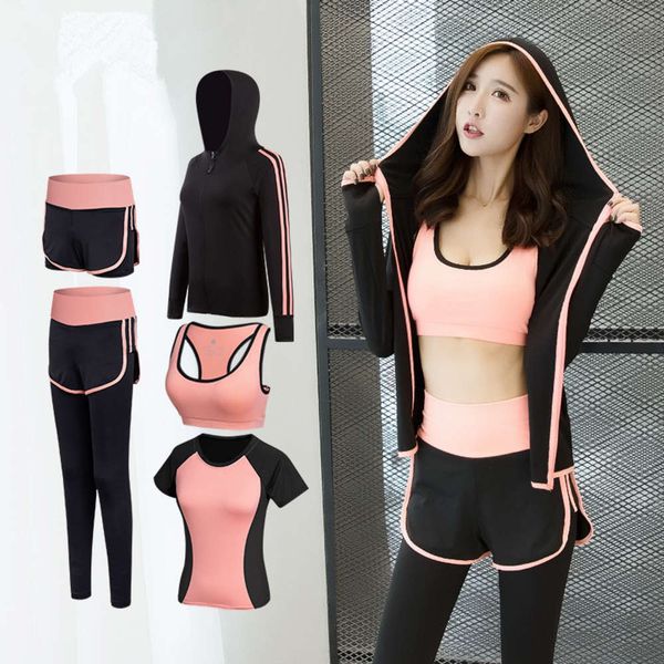 female yoga suit female 2021 new gym running suit yoga leisure fitness suit female loose korean version, Black;white 
female yoga suit female 2021 new gym running suit yoga leisure fitness suit female loose korean version, Black;white