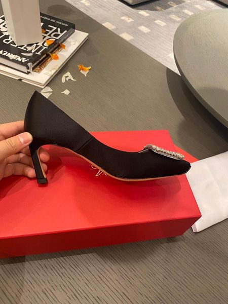 dress shoes women's crystal square buckle silk single professional high heels, Black
dress shoes women's crystal square buckle silk single professional high heels, Black