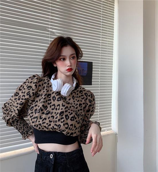 women's t-shirt 2021 spring and autumn women style restoring ancient ways design feeling small leopard grain splicing brief paragraph s, White
women's t-shirt 2021 spring and autumn women style restoring ancient ways design feeling small leopard grain splicing brief paragraph s, White