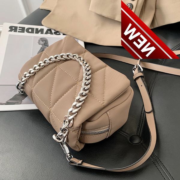 luxury designer handbag mini shoulder bag satchel style nylon small crossbody bags for women 2022 metale chain clutches
luxury designer handbag mini shoulder bag satchel style nylon small crossbody bags for women 2022 metale chain clutches