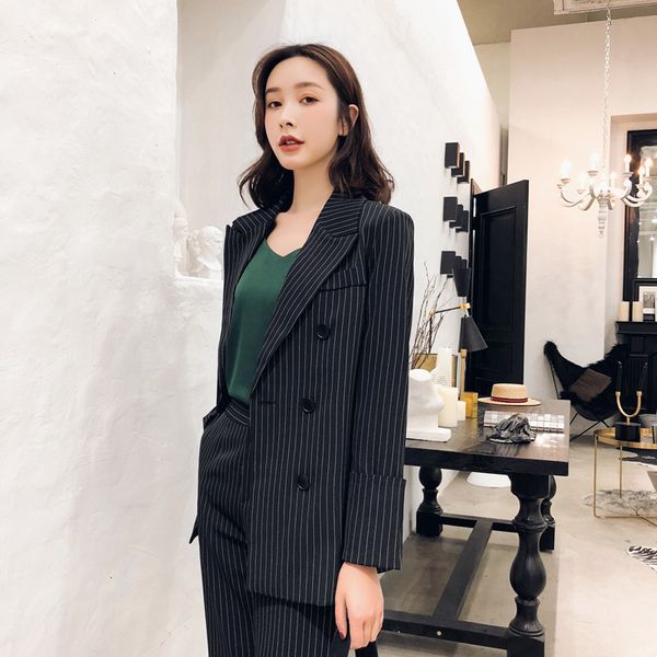 2021 new korean spring striped small jacket nine blazed pants temperament of autumn women vhnd, White;black
2021 new korean spring striped small jacket nine blazed pants temperament of autumn women vhnd, White;black
