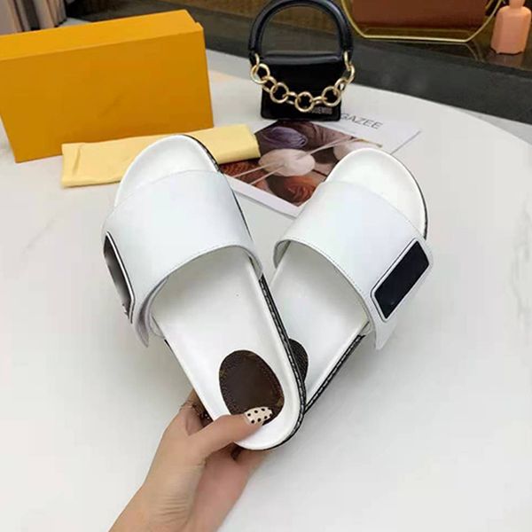 luxury brandname shoes fashion classic sandals slippers spring and scuffs white summer leather ladies beach cool flat heel 35-42 water table, Black
luxury brandname shoes fashion classic sandals slippers spring and scuffs white summer leather ladies beach cool flat heel 35-42 water table, Black