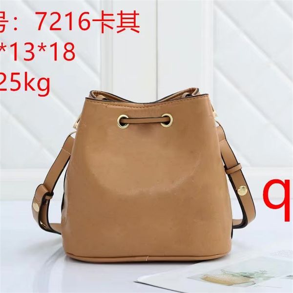 2021 sublimation womens bags wallet coin purse faux leathers leather european and american fashion lingge chain multi pochette bag bucket pa
2021 sublimation womens bags wallet coin purse faux leathers leather european and american fashion lingge chain multi pochette bag bucket pa