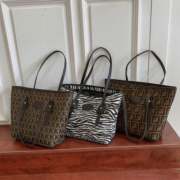 65% off store online designer handbags autumn and winter high capacity tote bag women's new net one shoulder korean fashion handbag
65% off store online designer handbags autumn and winter high capacity tote bag women's new net one shoulder korean fashion handbag