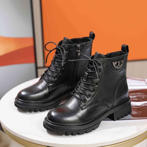 leather martin boots women's 2021 autumn and winter thick bottom side zipper leather face female student british style single, Black
leather martin boots women's 2021 autumn and winter thick bottom side zipper leather face female student british style single, Black