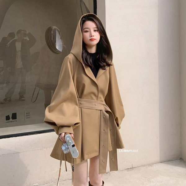 women's trench coats 2021 spring autumn cape version hooded khaki minimalist coat sashes windbreaker loose flare sleeve, Tan;black
women's trench coats 2021 spring autumn cape version hooded khaki minimalist coat sashes windbreaker loose flare sleeve, Tan;black