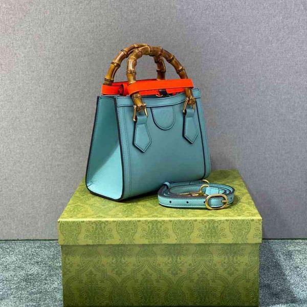 2021 new fashion hand bag, comfortable wooden handle, environmental protection and luxury design
2021 new fashion hand bag, comfortable wooden handle, environmental protection and luxury design
