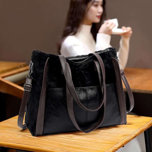 hbp pu 2021 trendy autumn and winter big bag women's large capacity soft leather fashion handbag single shoulder messenger
hbp pu 2021 trendy autumn and winter big bag women's large capacity soft leather fashion handbag single shoulder messenger