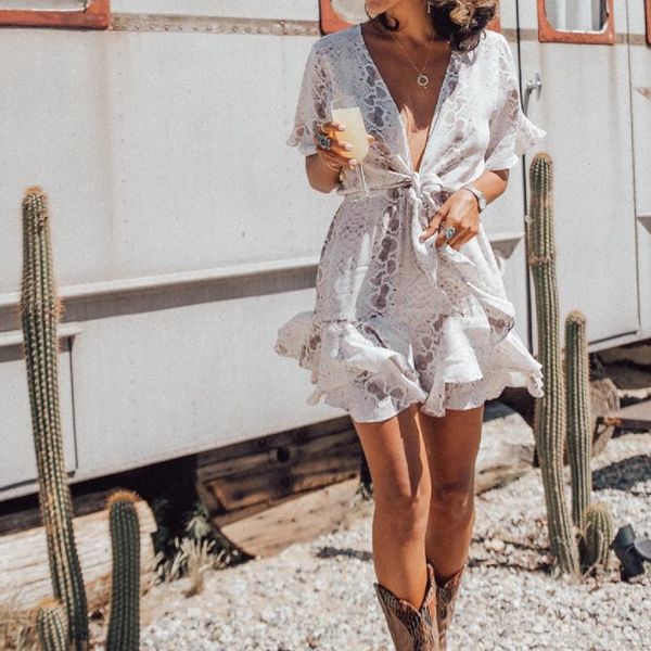 women 2021 summer new fashion snake skin print deep v neck dress high waist fashion summer sundress, Black;gray
women 2021 summer new fashion snake skin print deep v neck dress high waist fashion summer sundress, Black;gray