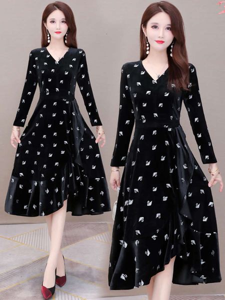 women's spring and 2021 autumn dress new style waist down show thin temperament gold velvet long sleeve age reducing, Black;gray 
women's spring and 2021 autumn dress new style waist down show thin temperament gold velvet long sleeve age reducing, Black;gray