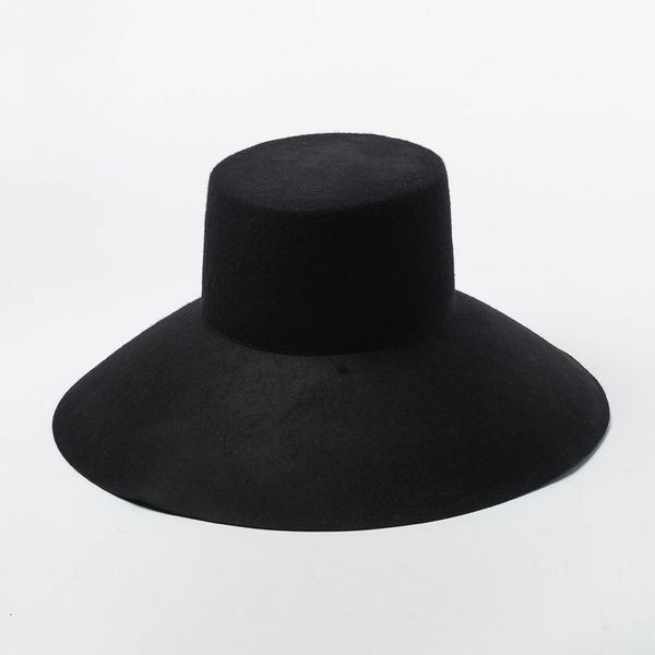 fashion big hat style: autumn and winter woolen cloth with high flat large brim basin, Blue;gray
fashion big hat style: autumn and winter woolen cloth with high flat large brim basin, Blue;gray