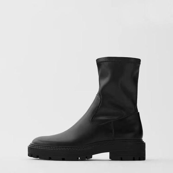 boots black side zipper women's designer fashion spring and autumn square heel women size 35-40 
boots black side zipper women's designer fashion spring and autumn square heel women size 35-40