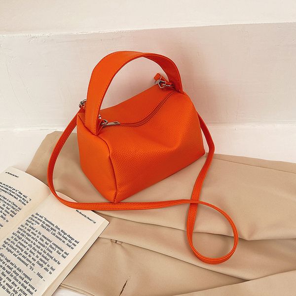 new 2021 color bag pillow korean portable candy casual female simple diagonal one-shoulder lndgr
new 2021 color bag pillow korean portable candy casual female simple diagonal one-shoulder lndgr