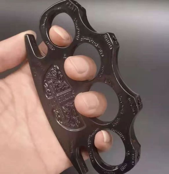 tiger finger four finger self-defense weapons will hand in hand with the tiger finger fist buckle self-defense fighting supplies equipment09
tiger finger four finger self-defense weapons will hand in hand with the tiger finger fist buckle self-defense fighting supplies equipment09