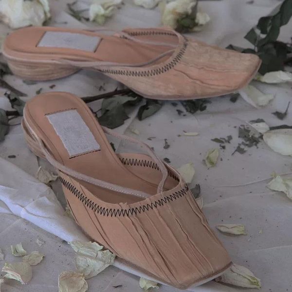sandals 2021 summer retro slippers all-match fashion french baotou women's shoes flat muller promotional large size, Black
sandals 2021 summer retro slippers all-match fashion french baotou women's shoes flat muller promotional large size, Black