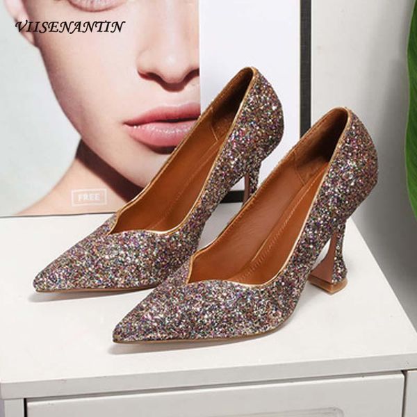 dress shoes european and american large size women's single fashion sequined pointed toe profiled heel high, Black
dress shoes european and american large size women's single fashion sequined pointed toe profiled heel high, Black
