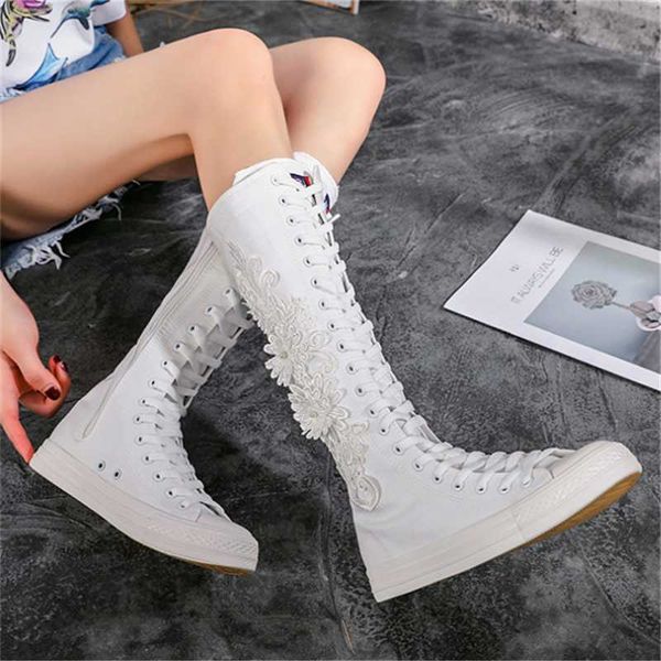 boots 2021 spring slim women knee high platform long fashion black white side zipper canvas riding botas mujer
boots 2021 spring slim women knee high platform long fashion black white side zipper canvas riding botas mujer