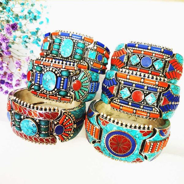 bangle fine quality vintage dancing open cuff copper inlaid colorful stone locket nepal jewelry for girls bb-035, Black
bangle fine quality vintage dancing open cuff copper inlaid colorful stone locket nepal jewelry for girls bb-035, Black