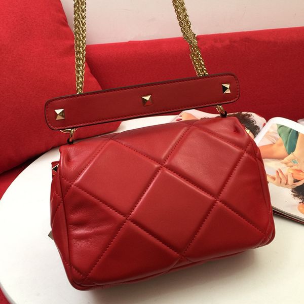 women brand bag chain shoulder bag lamskin leather evening bag rivets design, Black;red
women brand bag chain shoulder bag lamskin leather evening bag rivets design, Black;red